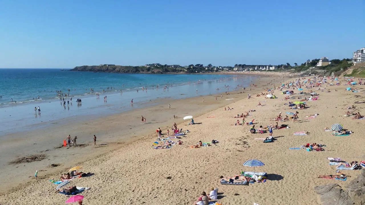 Saint Malo, Le Pont, Maison Plage A 100M Villa 0*, Saint-Malo France
