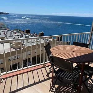 apartamento-tres-habitaciones-con-vistas-al-mar-en-roses.catalonia-hotels.com/